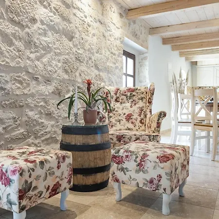 Stone House Dijana Istria Sveti Lovrec * Sveti Lovreč Pazenatički