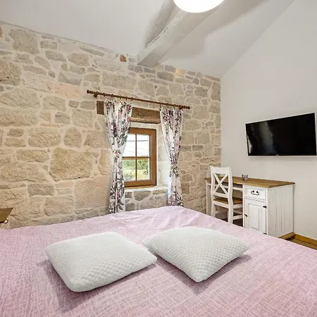 Stone House Dijana Istria Sveti Lovrec Hébergement de vacances Sveti Lovreč Pazenatički
